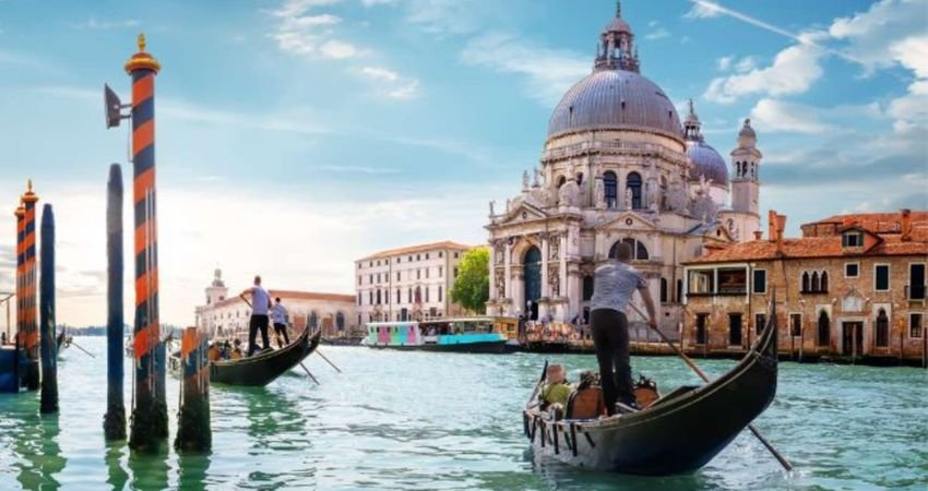 Turkish Airlines Venice Office in Italy